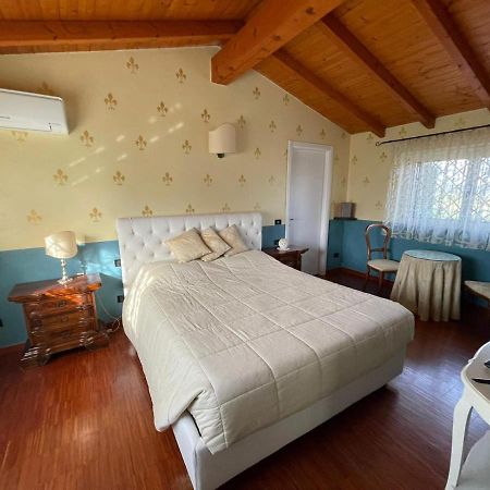 Lussuosa Villa Vicino Alla Stazione Caronno Pertusella 外观 照片